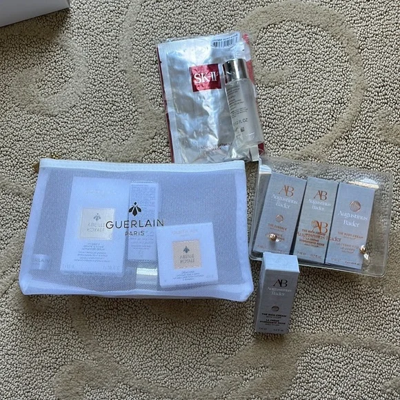 Luxury Skincare Bundle - Picture 2 of 5